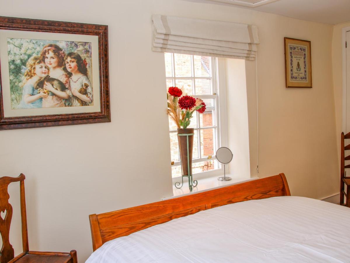 138C Old Star & Garter Mews Apartment Ludlow Bagian luar foto
